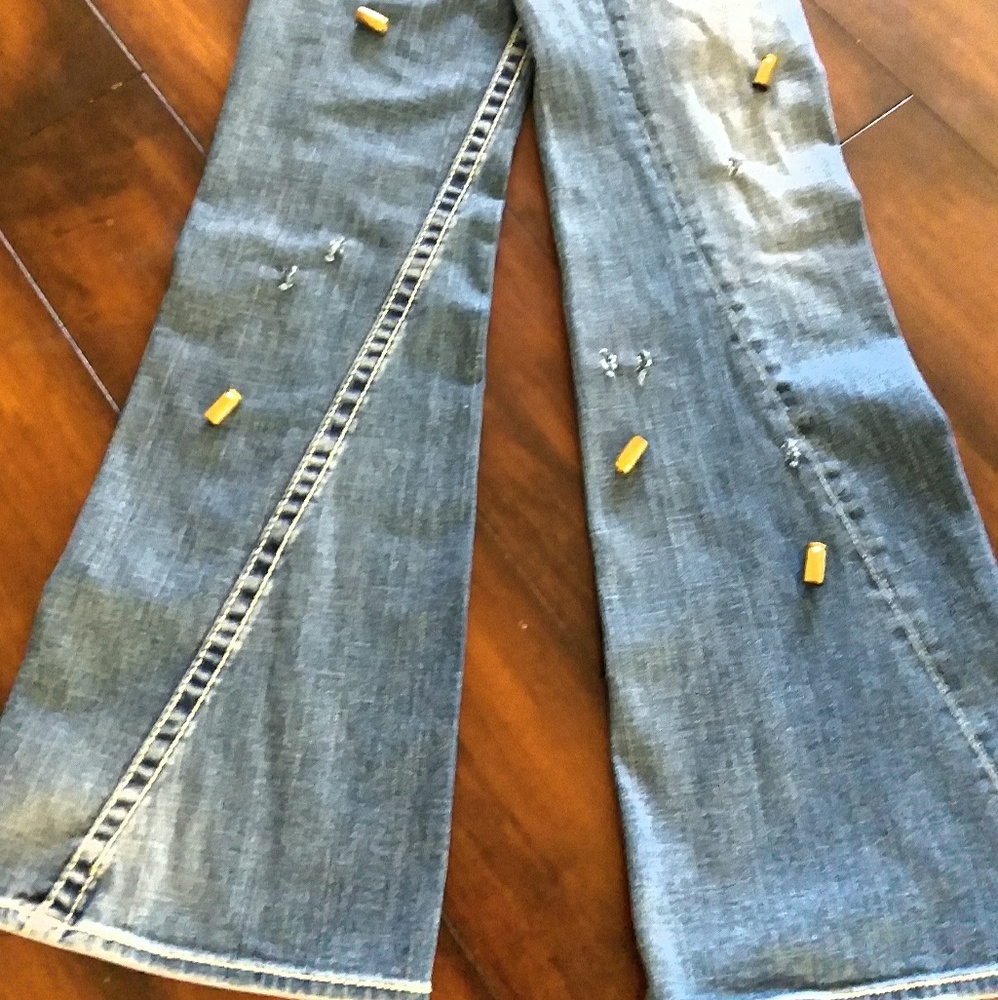 45 mm shot True Religion Jeans 30